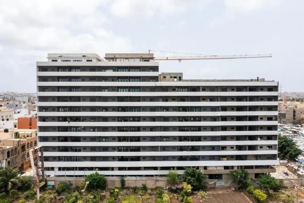 Superbe Appartement Avec Parking Gratuit Et Garde Дакар Екстериор снимка