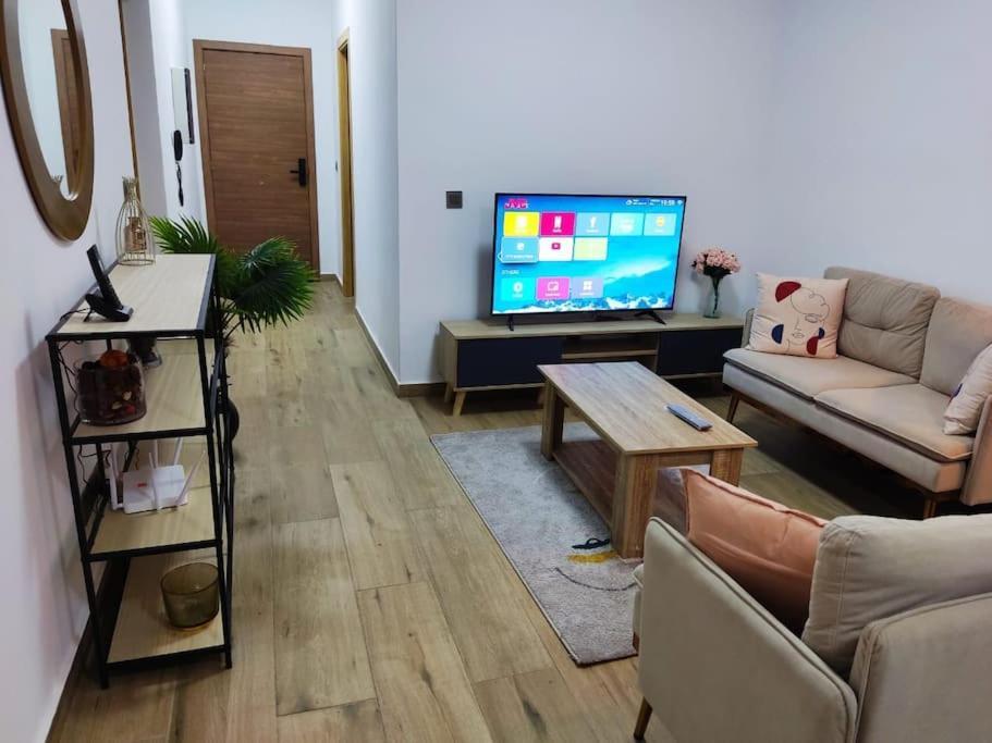 Superbe Appartement Avec Parking Gratuit Et Garde Дакар Екстериор снимка