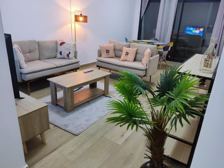 Superbe Appartement Avec Parking Gratuit Et Garde Дакар Екстериор снимка