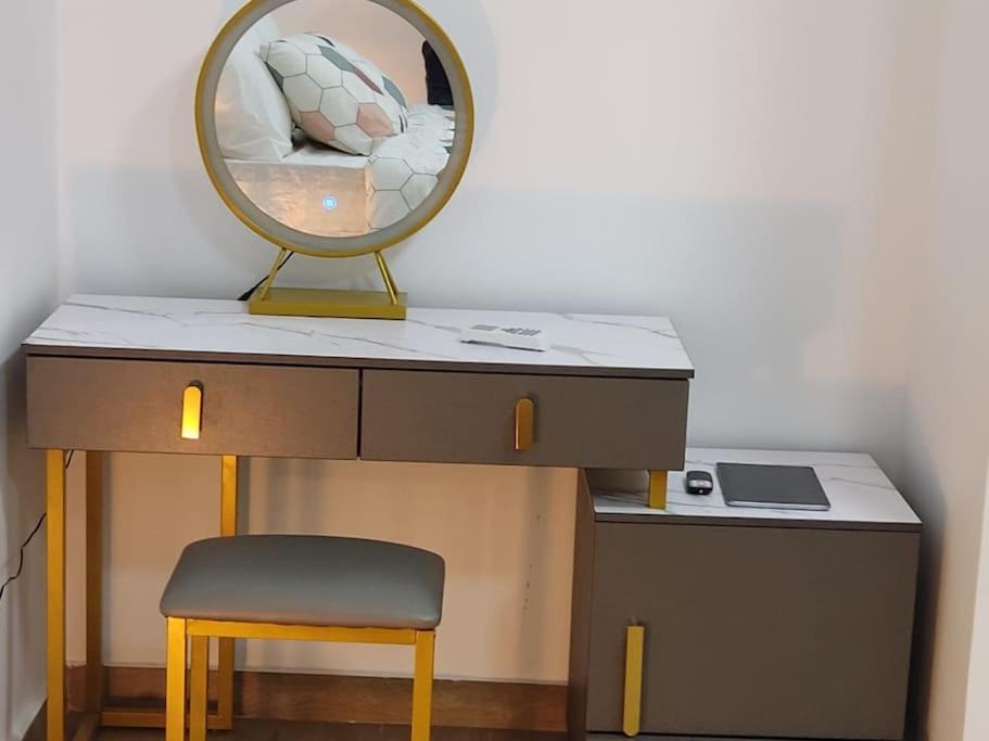 Superbe Appartement Avec Parking Gratuit Et Garde Дакар Екстериор снимка